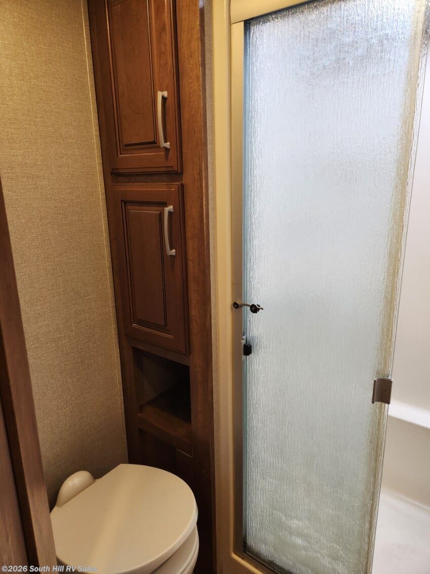 Used 2017 Keystone Montana 3000RE available in Puyallup, Washington