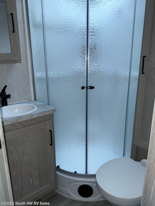 2023 Forest River Rockwood Mini Lite 2104S - Used Travel Trailer For Sale by South Hill RV Sales in Puyallup, Washington features Fantastic Fan, Non-Smoking Unit, Converter, Microwave, CO Detector