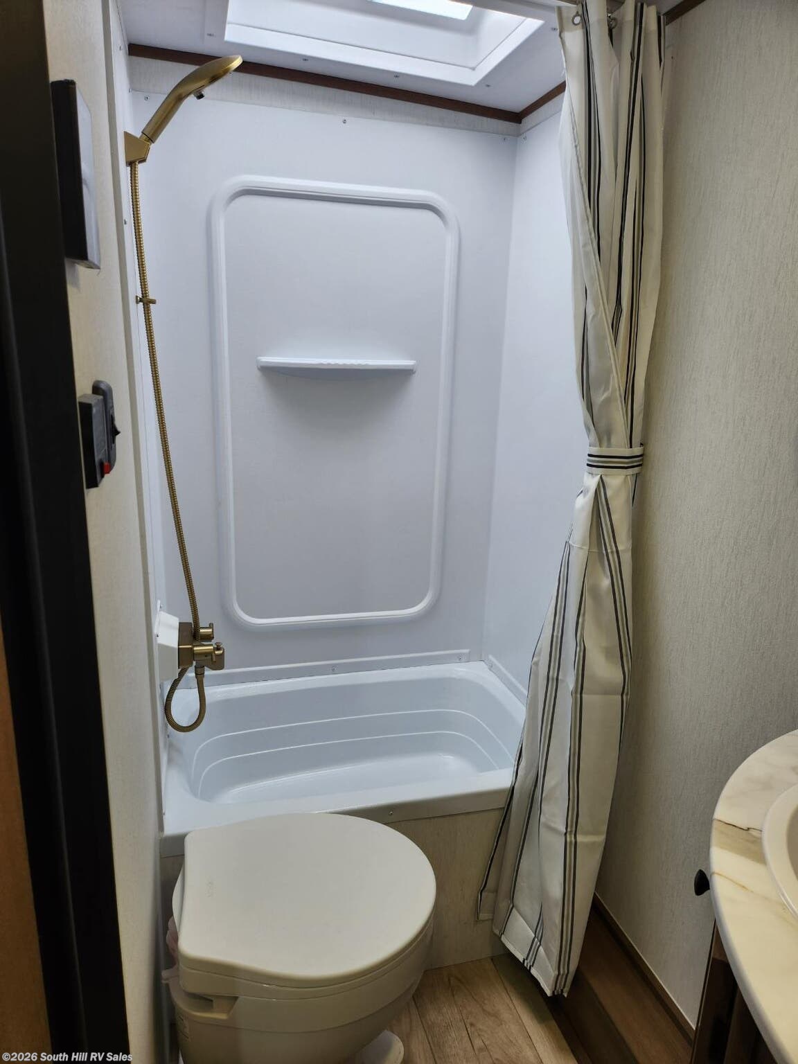 2026 Coachmen Apex Nano 228BHS