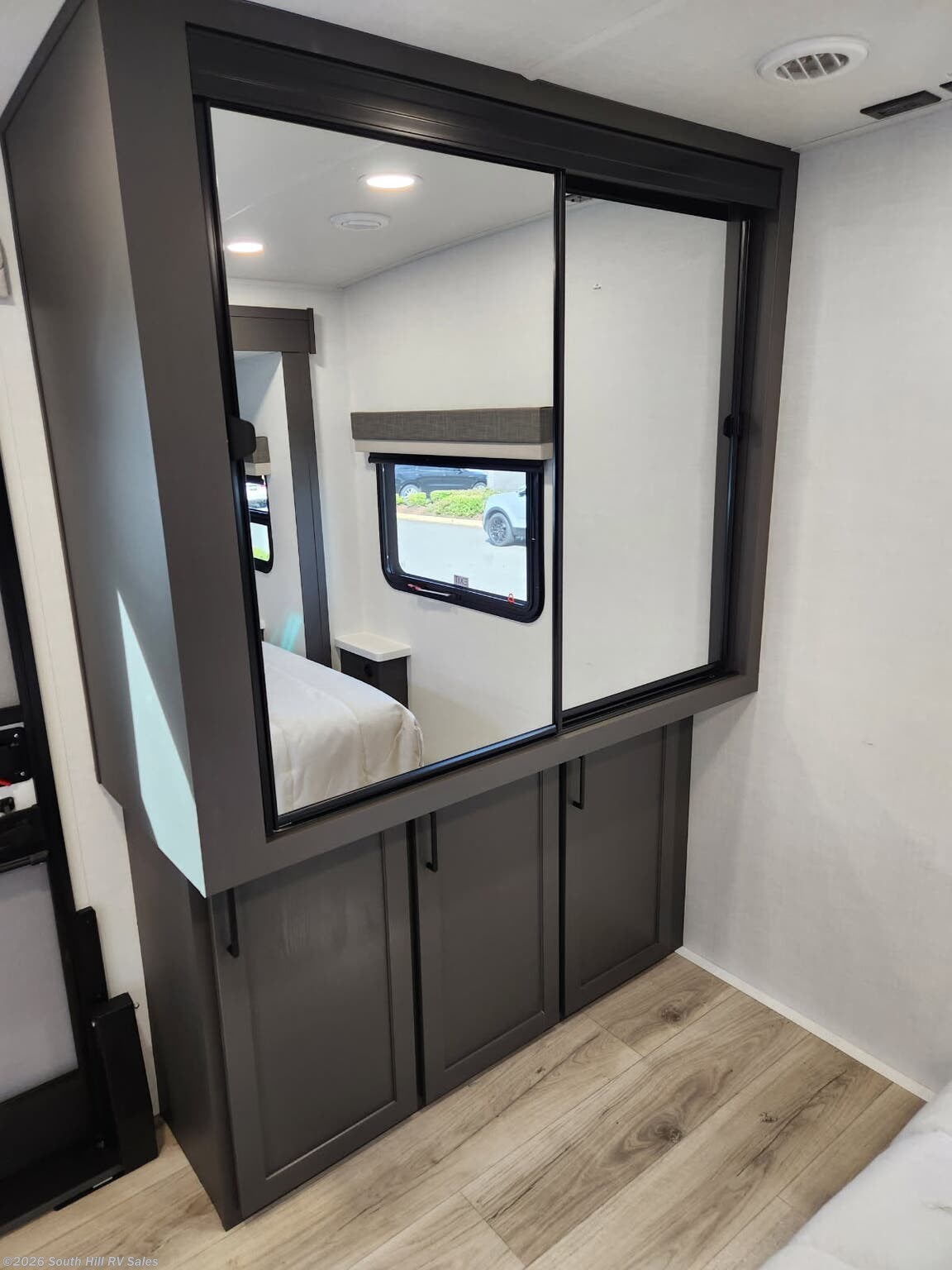 2026 Forest River Rockwood Ultra Lite 2608BS - New Travel Trailer for sale by South Hill RV Sales in Puyallup, Washington