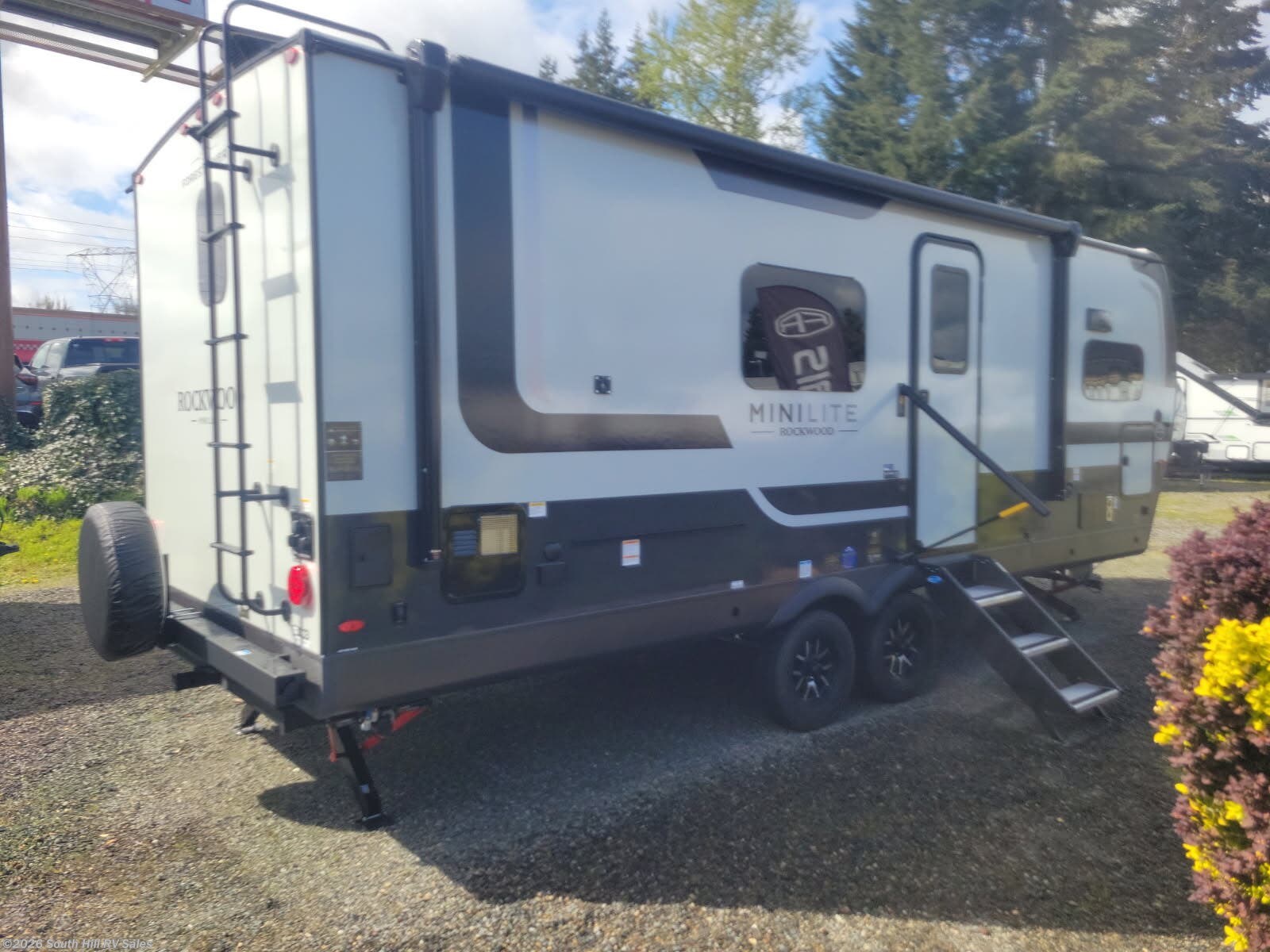 2026 Forest River Rockwood Ultra Lite 2523MBR