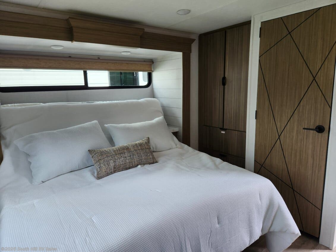 2026 Salem Villa 40FKP by Forest River from South Hill RV Sales in Puyallup, Washington