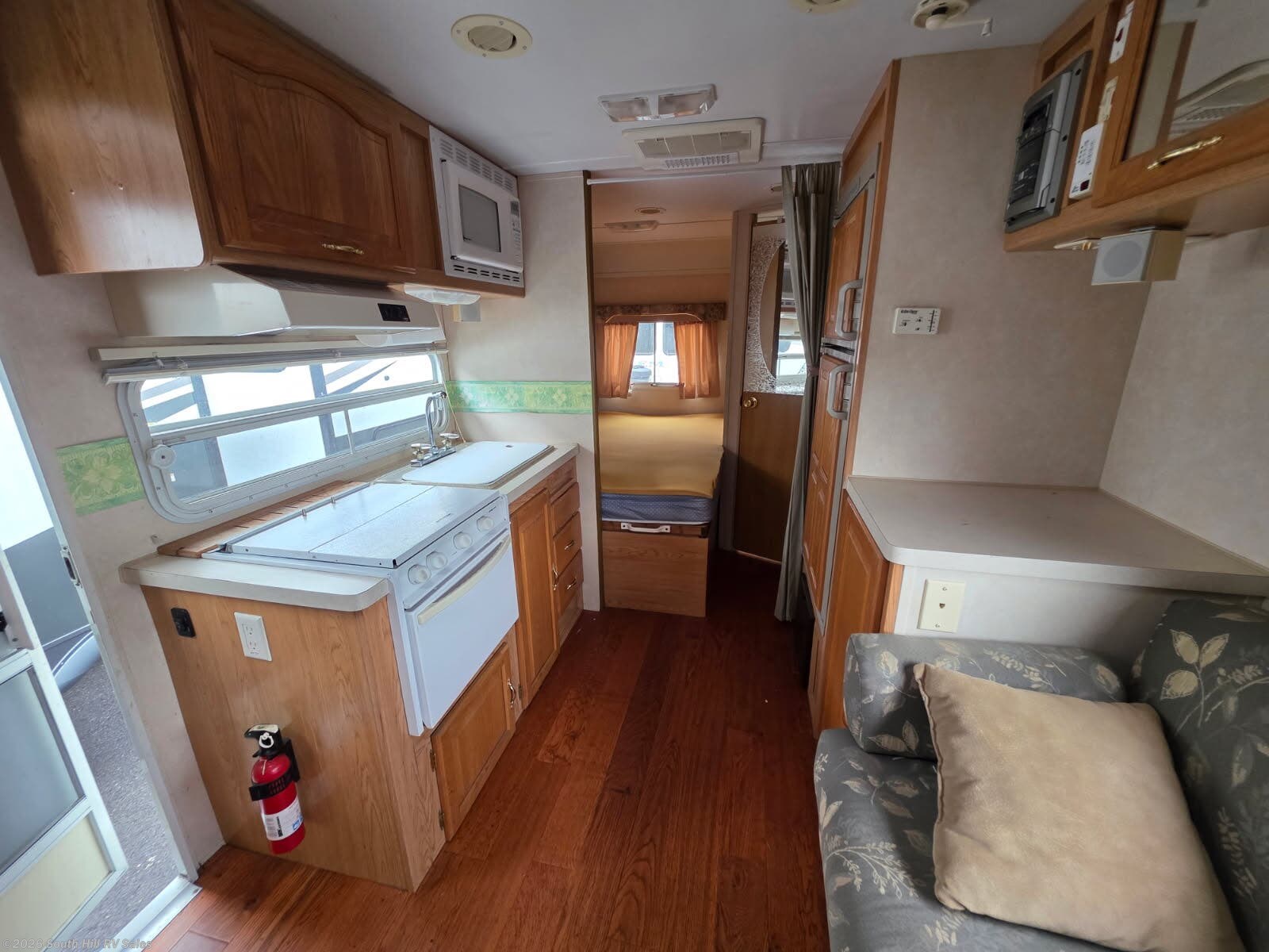 Used 2004 Forest River Flagstaff 21 available in Yelm, Washington