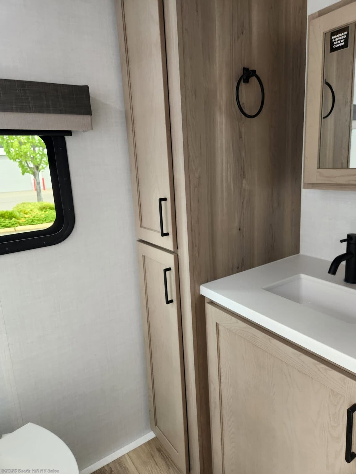 2026 Forest River Rockwood Ultra Lite 2606WS - New Travel Trailer For Sale by South Hill RV Sales in Puyallup, Washington features Microwave, Black Tank Flush, Griddle, TV, Slideout