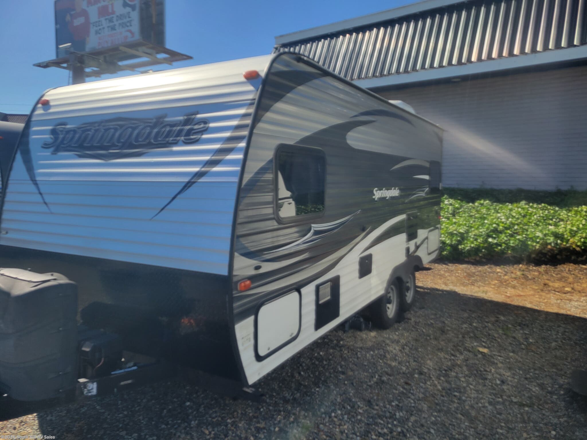 2017 Keystone Springdale 189 - Used Travel Trailer For Sale by South Hill RV Sales in Puyallup, Washington features Converter, Air Conditioning, Refrigerator, Water Heater, Awning