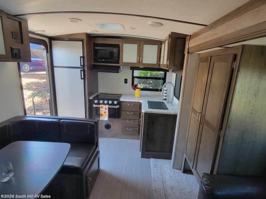 2020 Keystone Passport 25RK - Used Travel Trailer For Sale by South Hill RV Sales in Puyallup, Washington features Refrigerator, Toilet, TV Antenna, Awning, Skylight