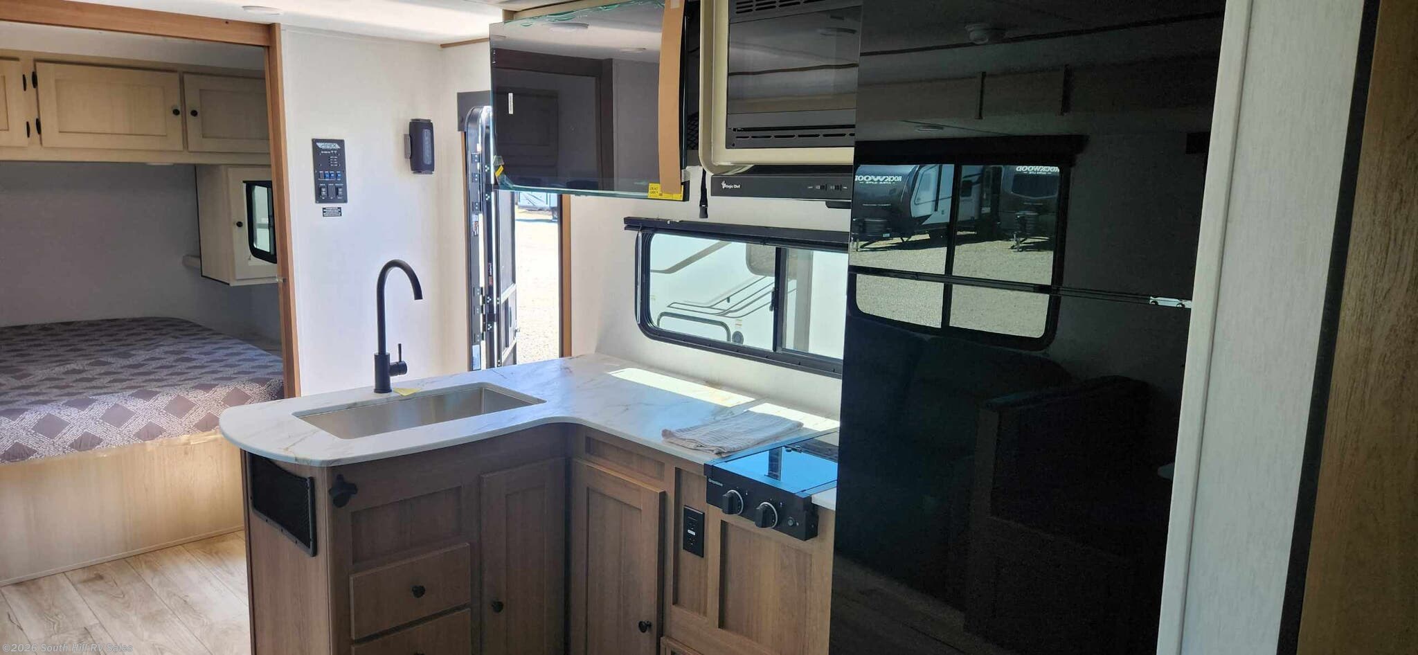 2026 Coachmen Apex Ultra-Lite X 24RBX - New Travel Trailer For Sale by South Hill RV Sales in Puyallup, Washington features Washer/Dryer Prep, 50 Amp Service, Furnace, Detachable, Griddle