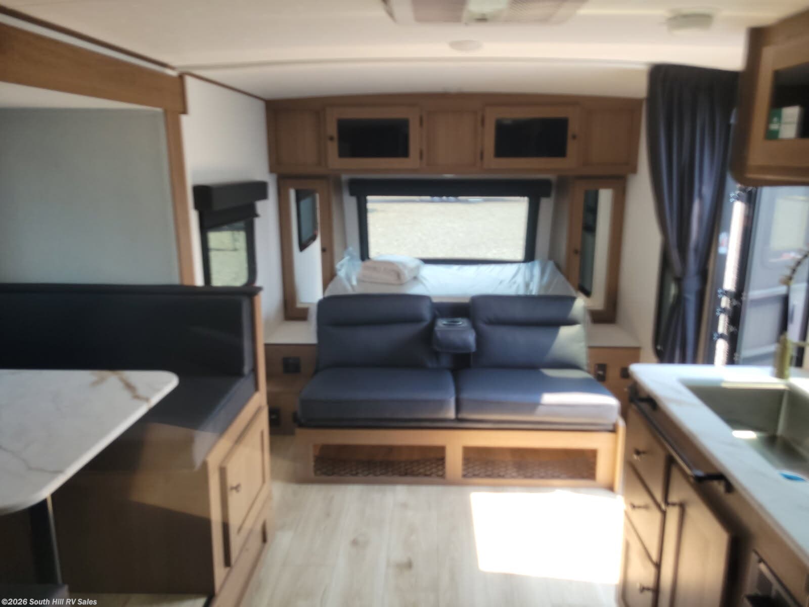2027 Apex Nano by Coachmen from South Hill RV Sales in Puyallup, Washington