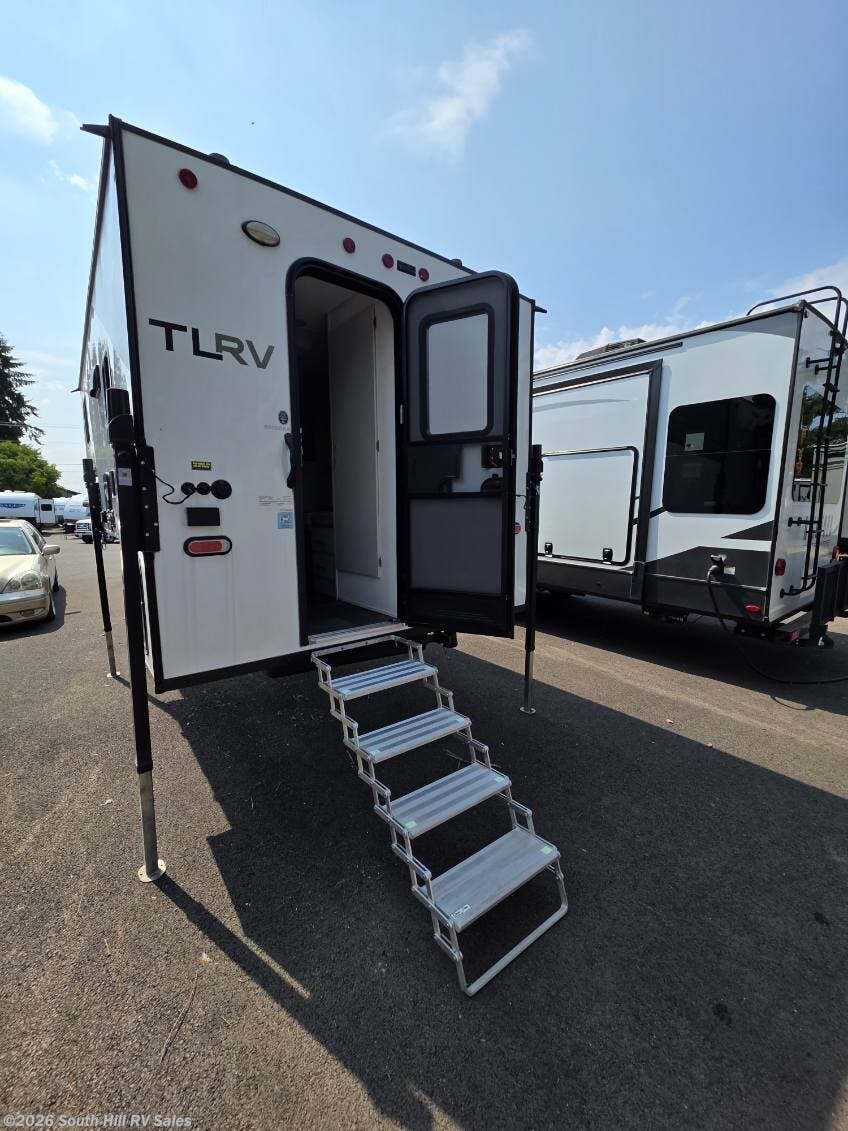 2023 Travel Lite Rove Classic 890 - Used Truck Camper For Sale by South Hill RV Sales in Puyallup, Washington features Fire Extinguisher, Medicine Cabinet, Shower, LP Detector, Converter