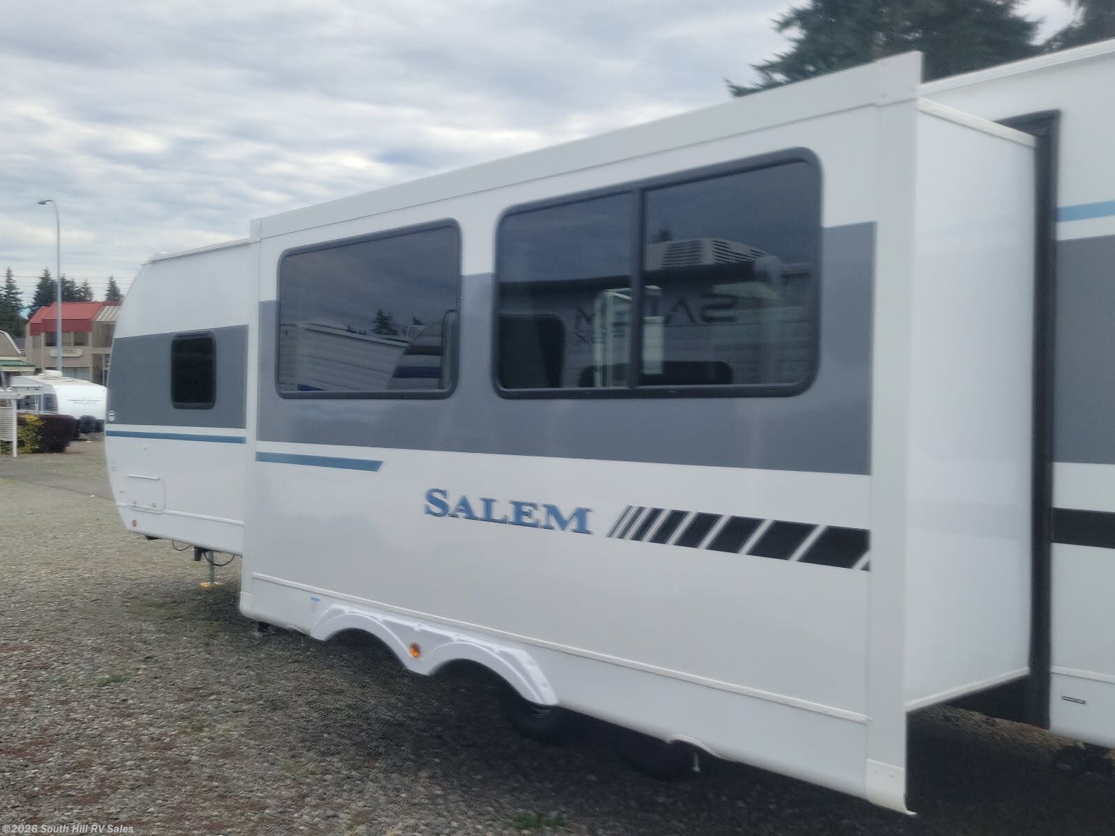 2027 Forest River Salem 27RK - New Travel Trailer For Sale by South Hill RV Sales in Puyallup, Washington features Air Conditioning, Auxiliary Battery, Oven, PVC Roof, Microwave