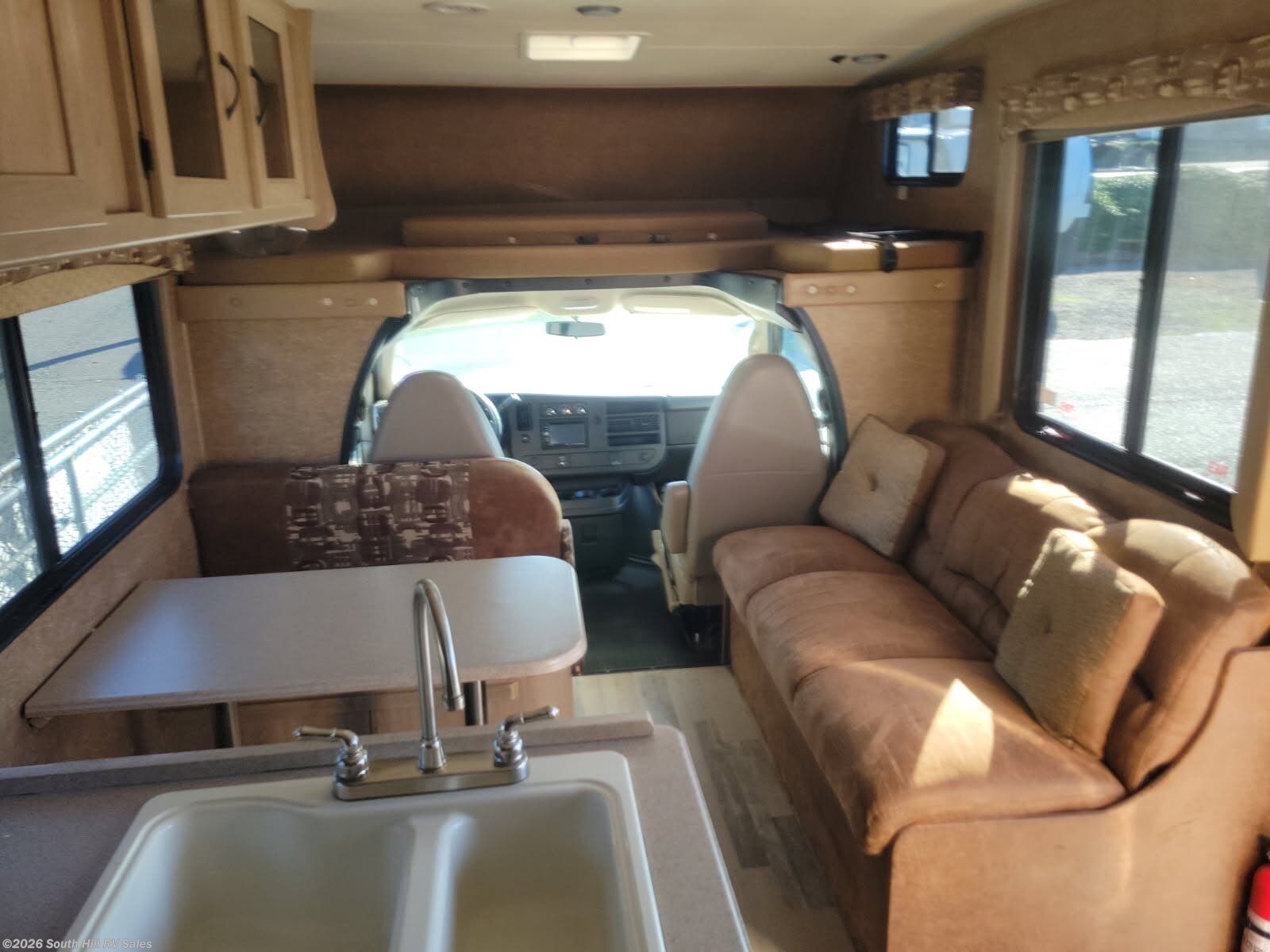 2016 Freelander 27QB (Chevy) by Coachmen from South Hill RV Sales in Puyallup, Washington