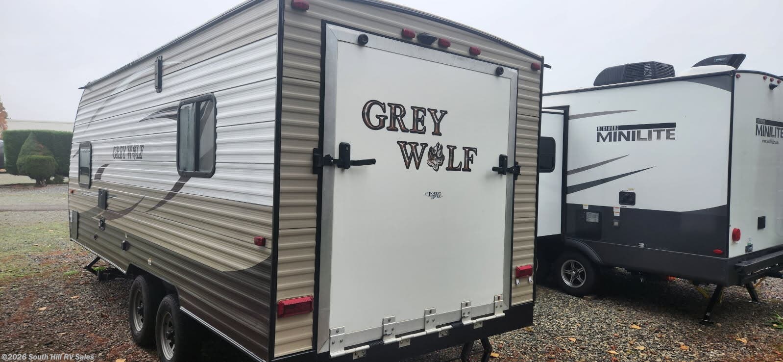 2015 Forest River Cherokee Grey Wolf 19RR - Used Toy Hauler For Sale by South Hill RV Sales in Puyallup, Washington features Stove Top Burner, Smoke Detector, Water Heater, Medicine Cabinet, U-Shaped Dinette