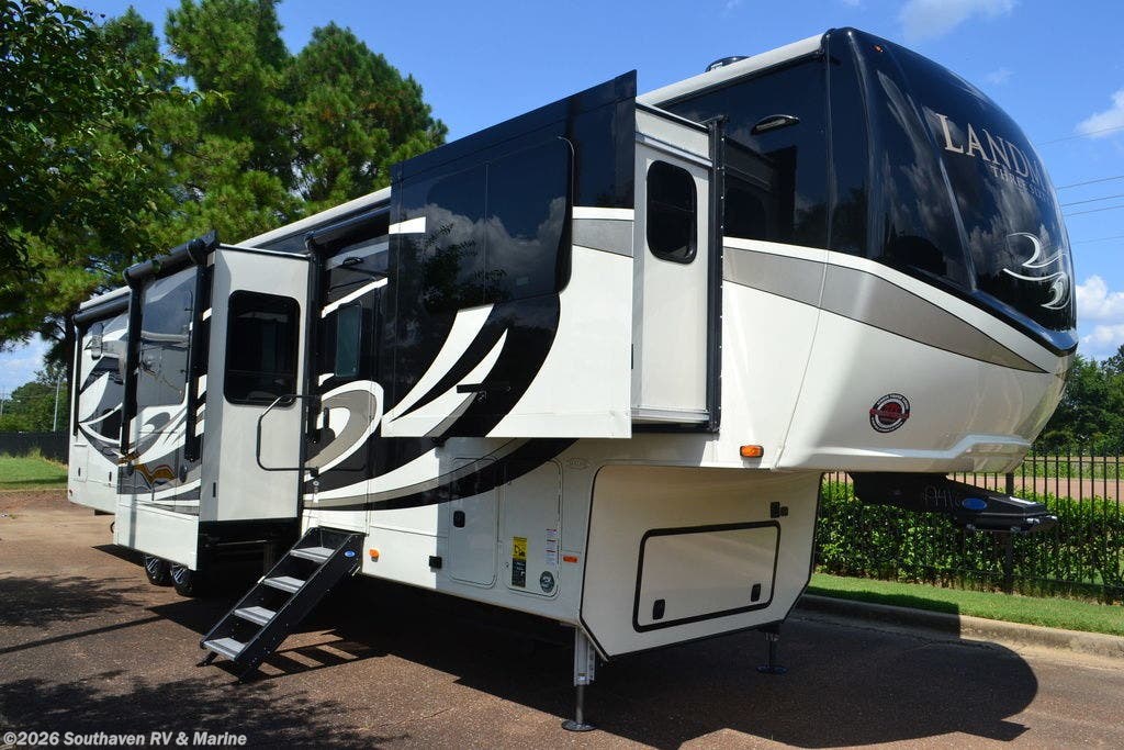 2021 Heartland Landmark 365 Lafayette RV for Sale in Southaven, MS