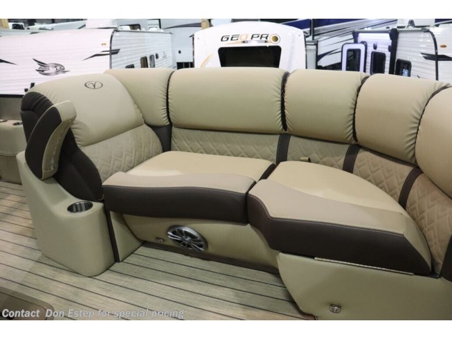 2023 Veranda VP22RCT Luxury Tri-Toon by Country Coach from Southaven RV & Marine in Southaven, Mississippi
