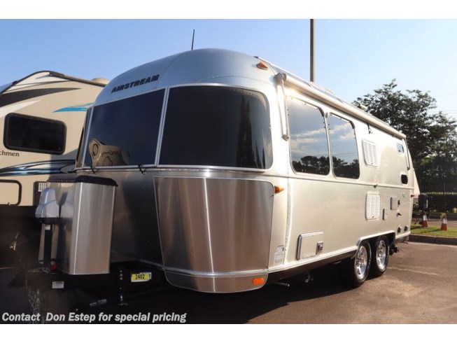 2017 Airstream Flying Cloud 23FB - Used Travel Trailer For Sale by Southaven RV & Marine in Southaven, Mississippi