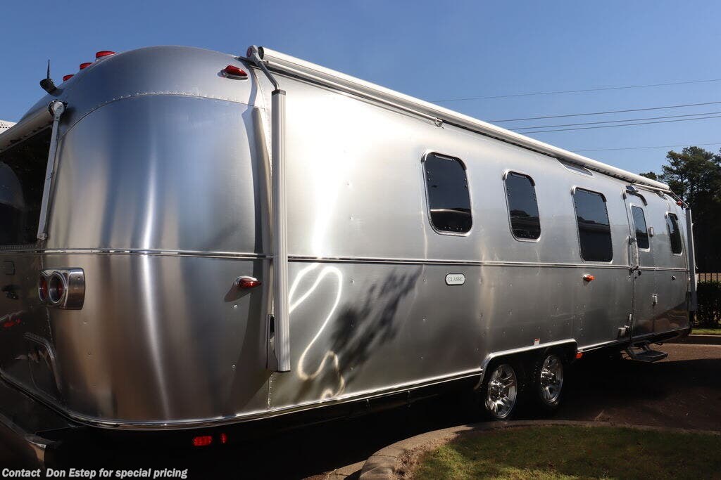 2023 Airstream Classic 33FB RV for Sale in Southaven, MS 38671 A1307T