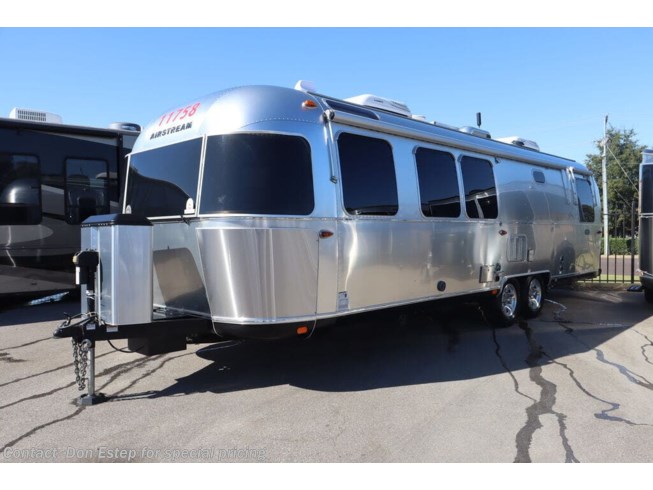 2020 Airstream Classic 30RB - Used Travel Trailer For Sale by Southaven RV & Marine in Southaven, Mississippi