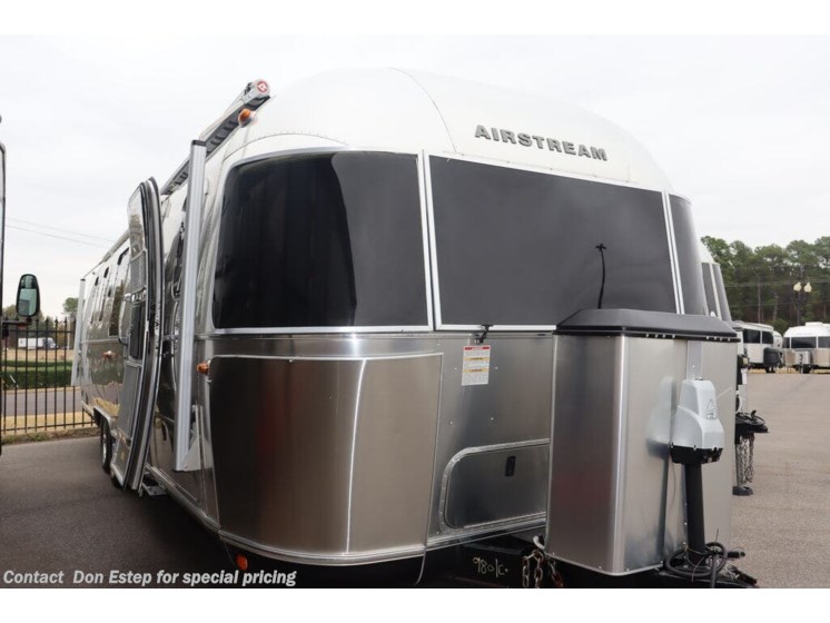 Used 2018 Airstream Classic 33FBT available in Southaven, Mississippi