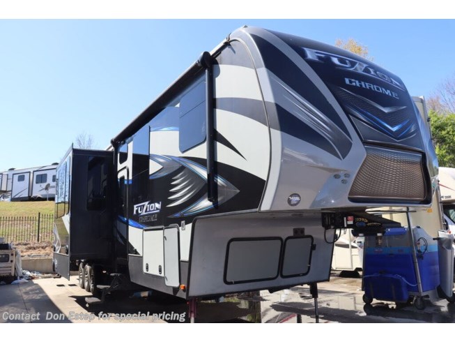 Used 2016 Keystone M-422 available in Southaven, Mississippi