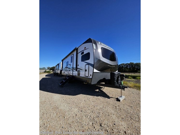 Used 2022 Forest River Flagstaff Classic 826MBR available in Southaven, Mississippi