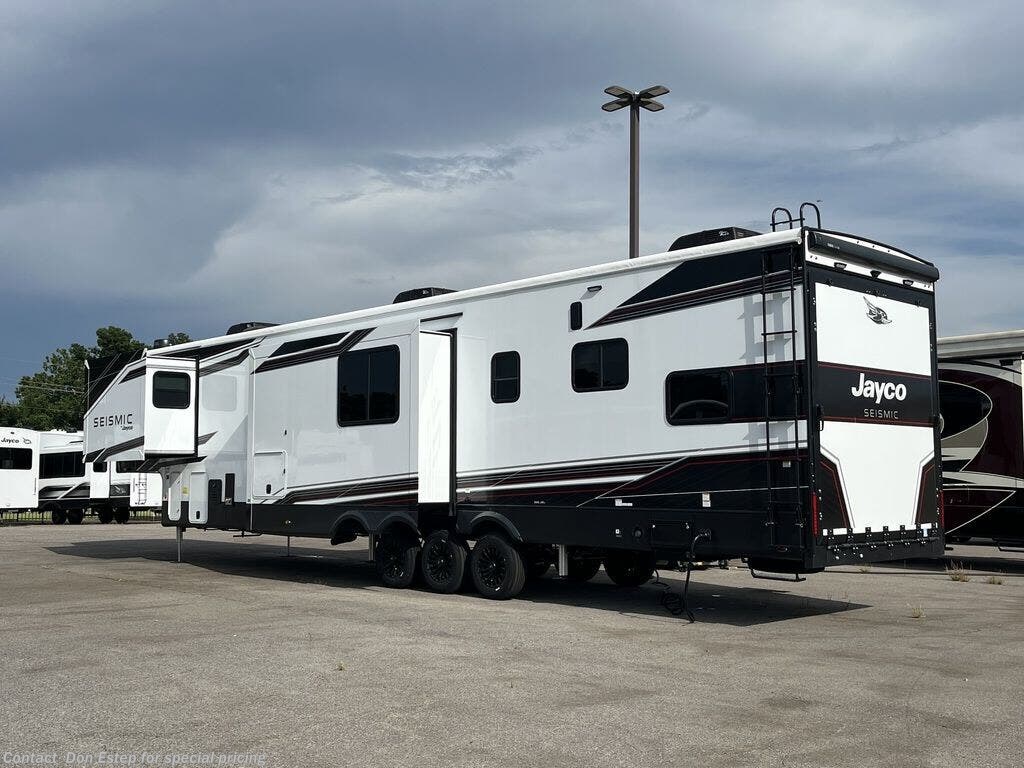 2026 Seismic 395 by Jayco from Southaven RV & Marine in Southaven, Mississippi
