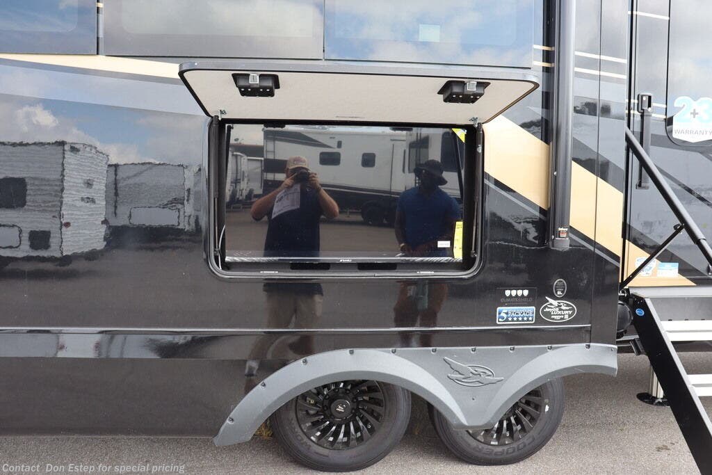 New 2026 Jayco Pinnacle 38SSWS available in Southaven, Mississippi