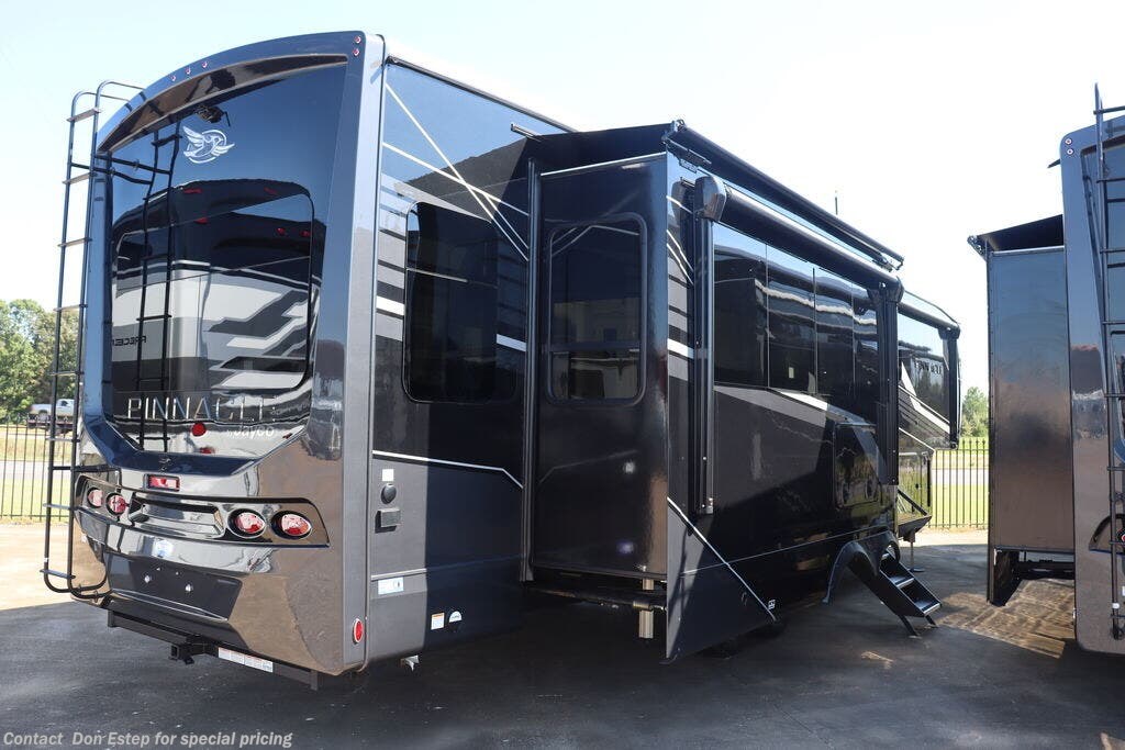New 2026 Jayco Pinnacle 36FBTS available in Southaven, Mississippi