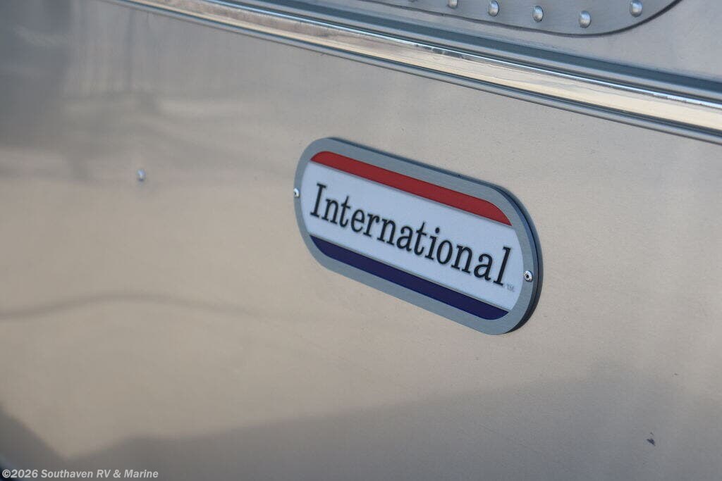 New 2026 Airstream International 25FB available in Southaven, Mississippi