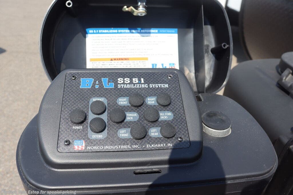 2026 Jay Feather 29QBH by Jayco from Southaven RV & Marine in Southaven, Mississippi