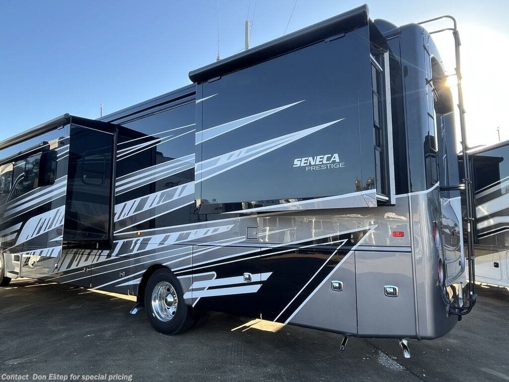 New 2026 Jayco Seneca Prestige 37M available in Southaven, Mississippi
