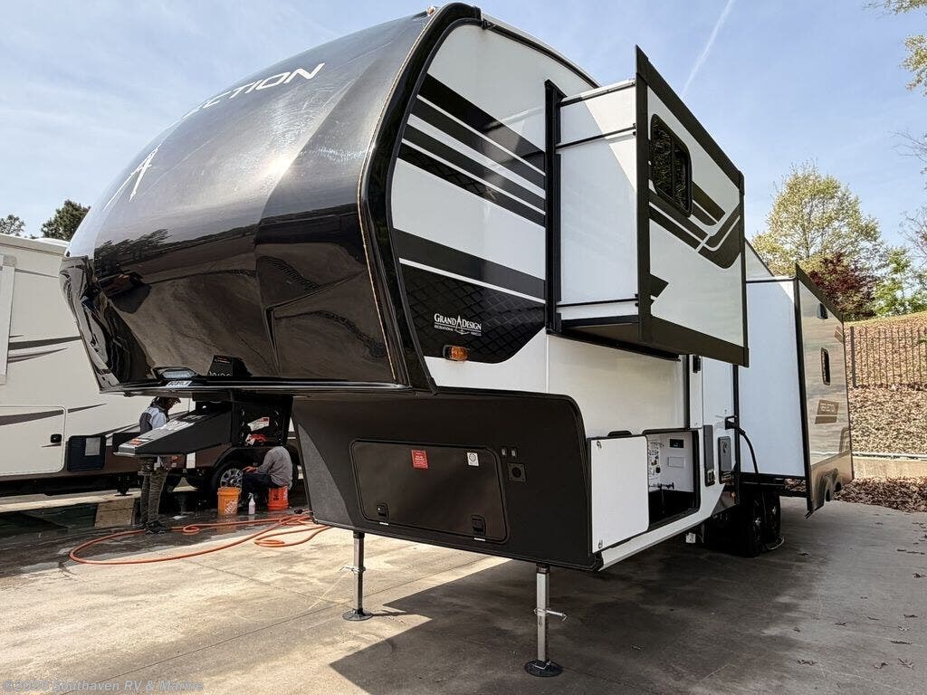 2026 Grand Design Reflection 303RLS - New Fifth Wheel For Sale by Southaven RV & Marine in Southaven, Mississippi