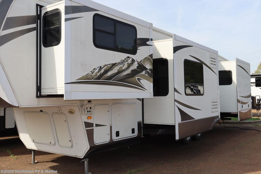 2014 Keystone 375FLF - Used Fifth Wheel For Sale by Southaven RV & Marine in Southaven, Mississippi