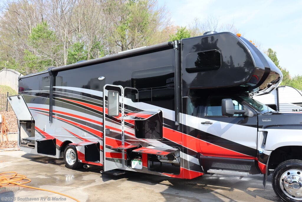 2021 4X4 Super C 35R by Nexus from Southaven RV & Marine in Southaven, Mississippi