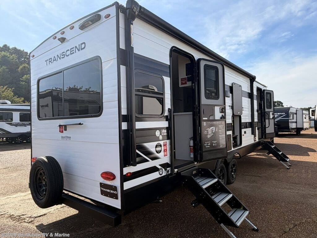 New 2026 Grand Design Transcend 245RLT available in Southaven, Mississippi