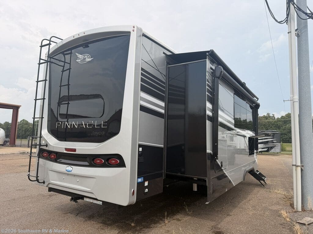 2027 Pinnacle 38FBRK by Jayco from Southaven RV & Marine in Southaven, Mississippi