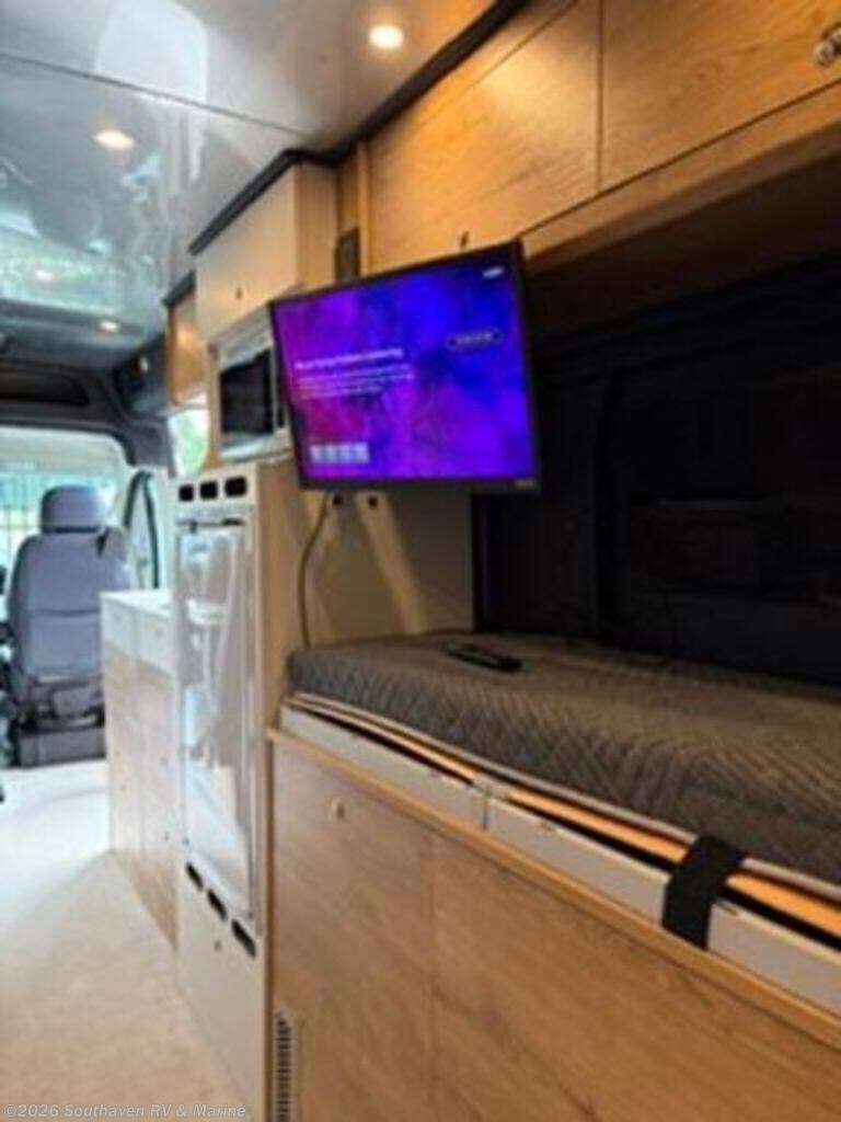 Used 2023 Airstream Rangeline 21 available in Southaven, Mississippi