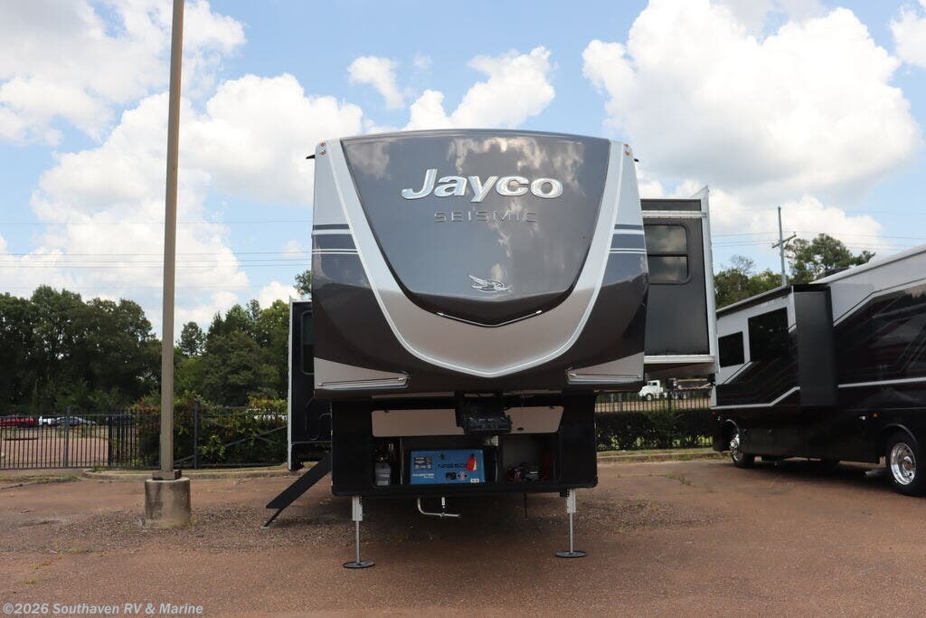 2026 Jayco Seismic 395 - Used Fifth Wheel For Sale by Southaven RV & Marine in Southaven, Mississippi