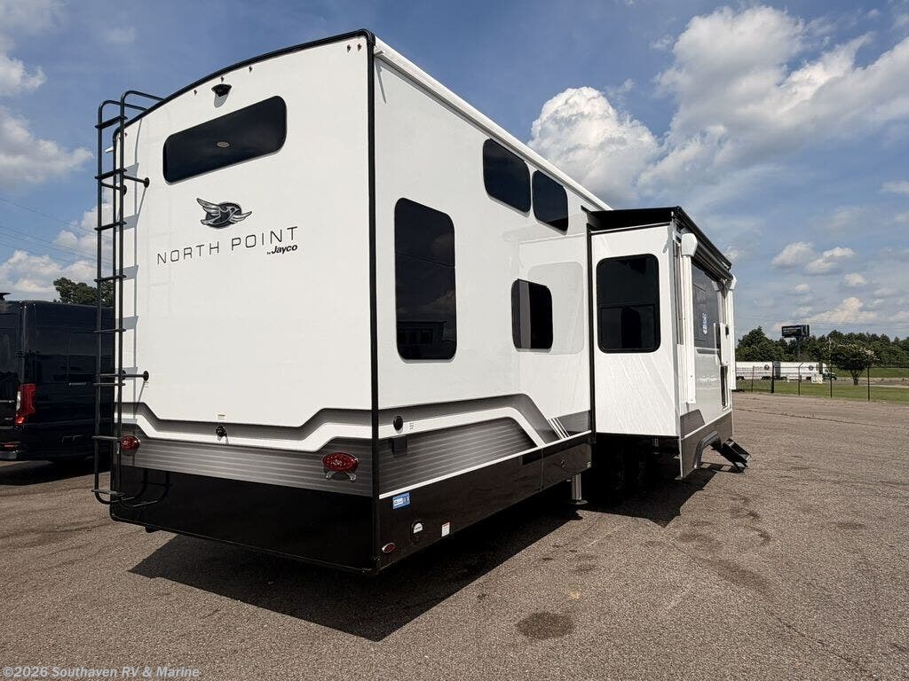2027 395DSDB by Jayco from Southaven RV & Marine in Southaven, Mississippi