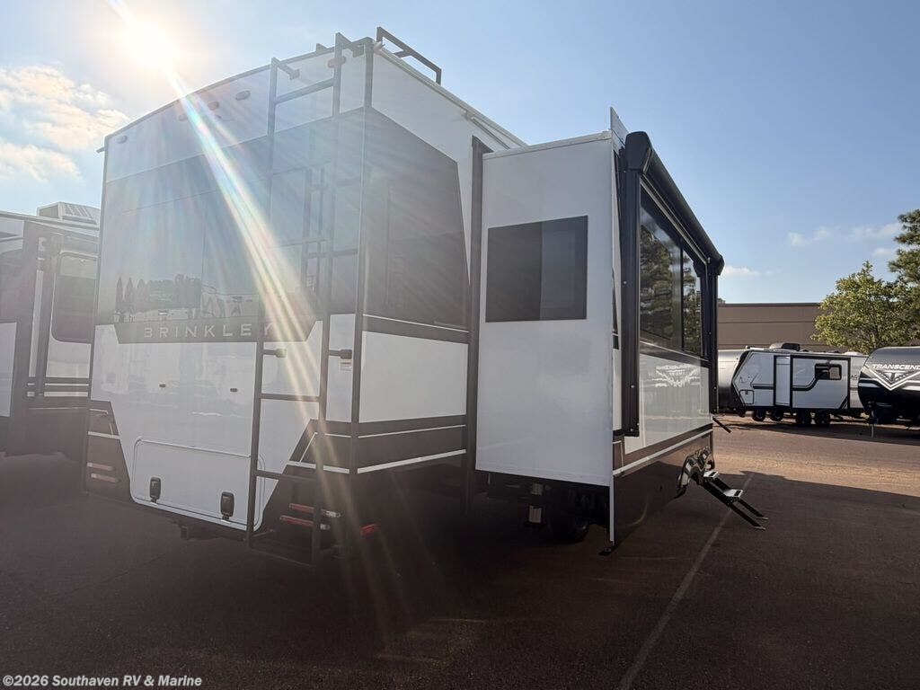 New 2027 Brinkley RV 3100 available in Southaven, Mississippi