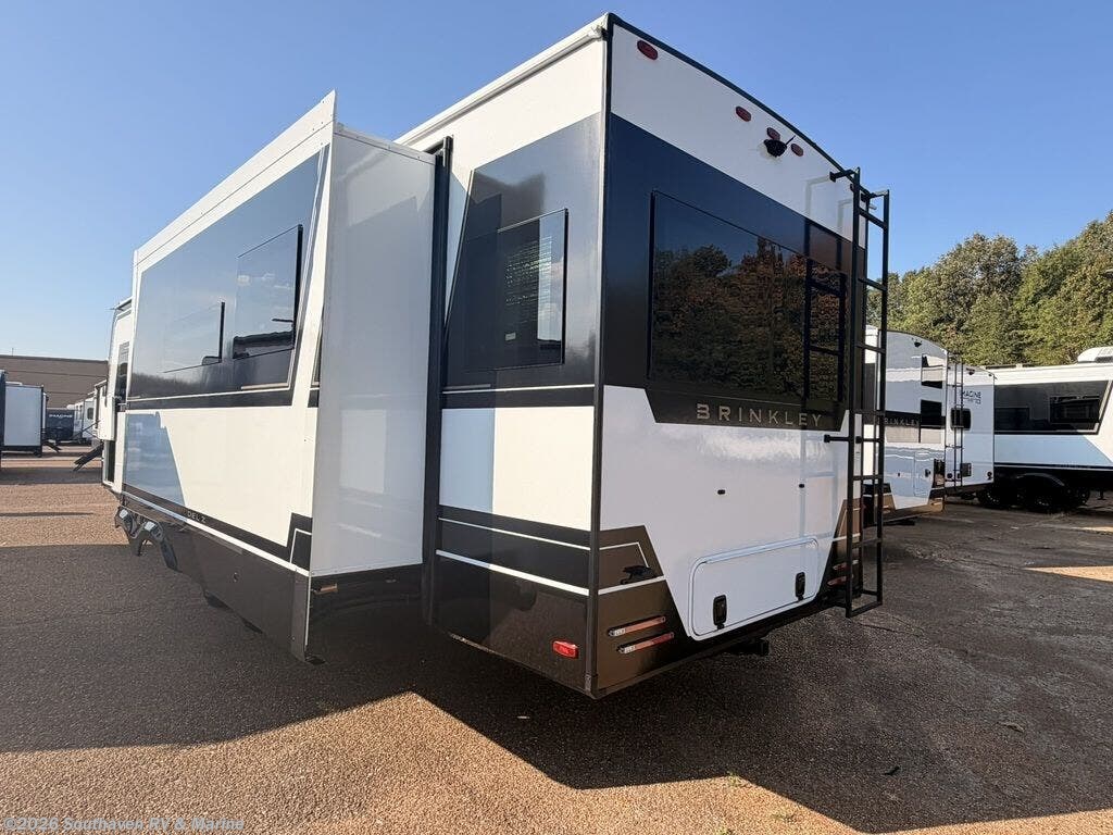 2027 Brinkley RV 297 - New Travel Trailer For Sale by Southaven RV & Marine in Southaven, Mississippi