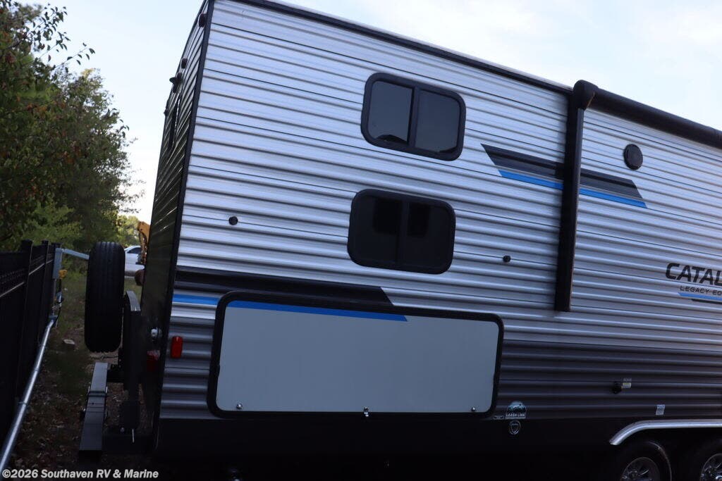 Used 2023 Coachmen Catalina Legacy Edition 293QBCK available in Southaven, Mississippi