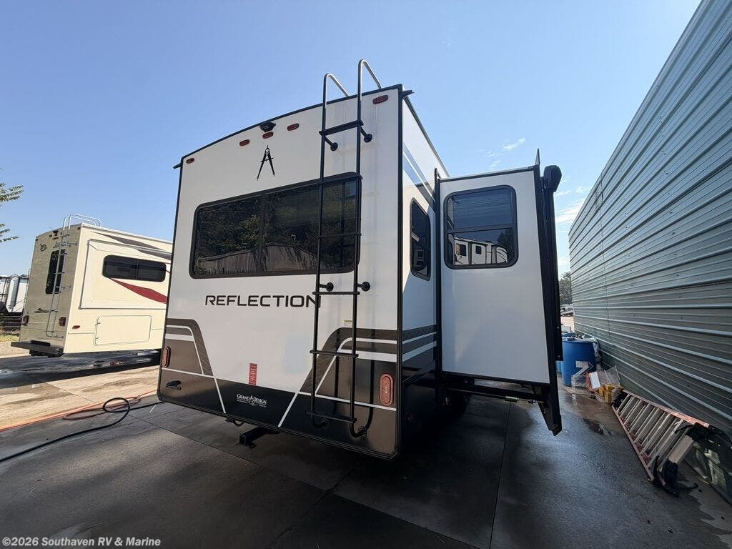 2027 Grand Design 337RLS - New Fifth Wheel For Sale by Southaven RV & Marine in Southaven, Mississippi