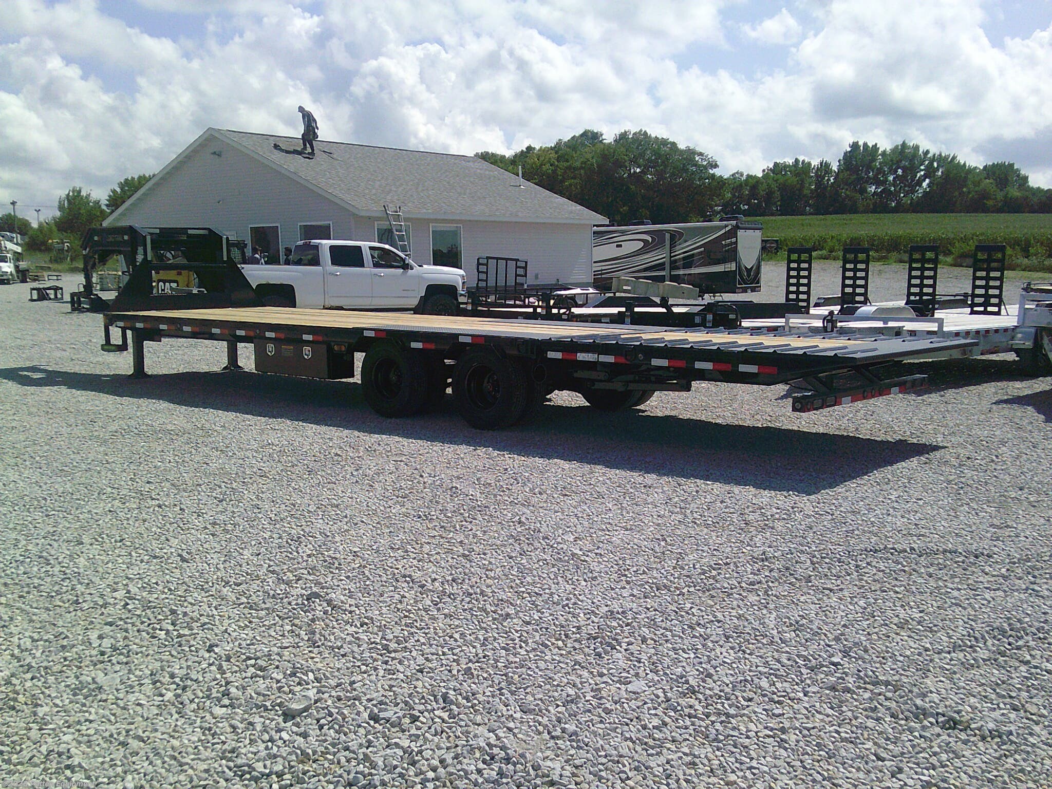 2026 Load Trail GL 102"x32' Low-Pro GN w/Hyd. Dove Trailer 25.9K - New Deckover/Flat Deck Trailer for sale by Patten Equipment in Urbana, Iowa