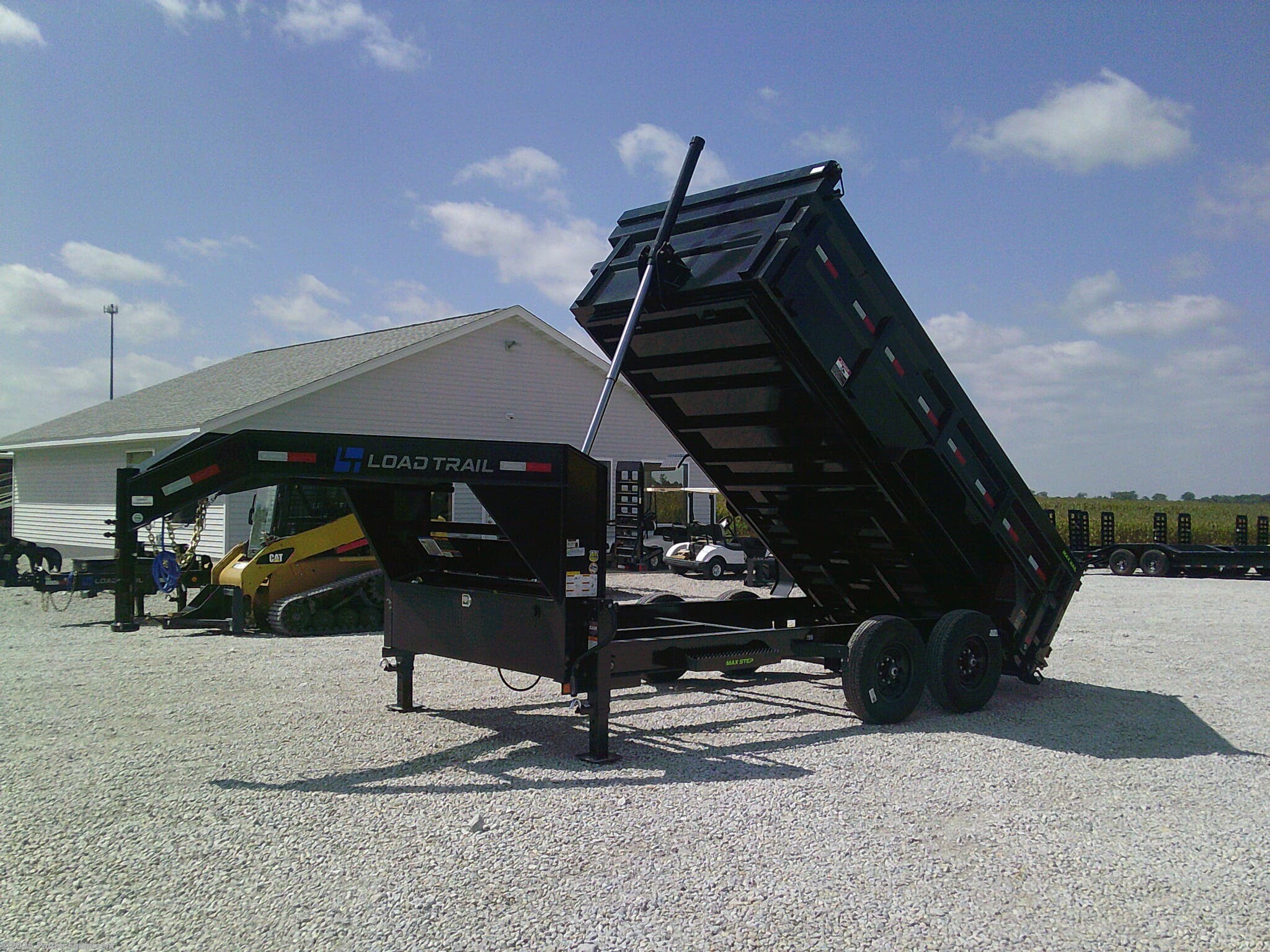 2026 Load Trail DG 83" x 14' Tandem Axle Gooseneck Low-Pro Dump Trail