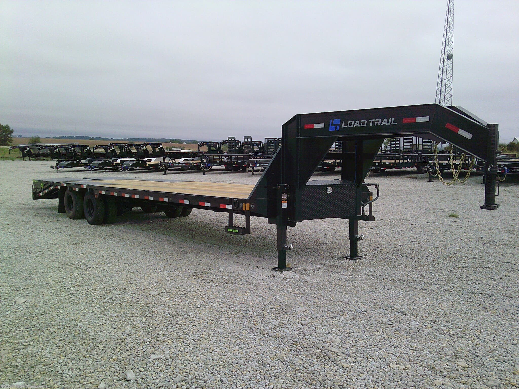 New 2026 Load Trail GP 102&quot; x 32&apos; Tandem Low-Pro GN Trailer 25K available in Urbana, Iowa