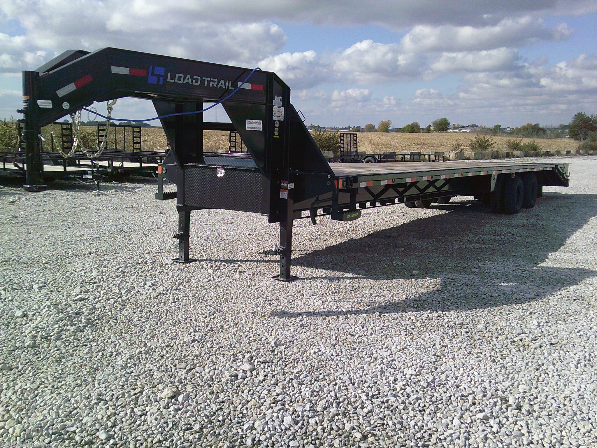 2026 Load Trail GH 102" x 40' Tandem Heavy Duty Gooseneck w/Under Fra