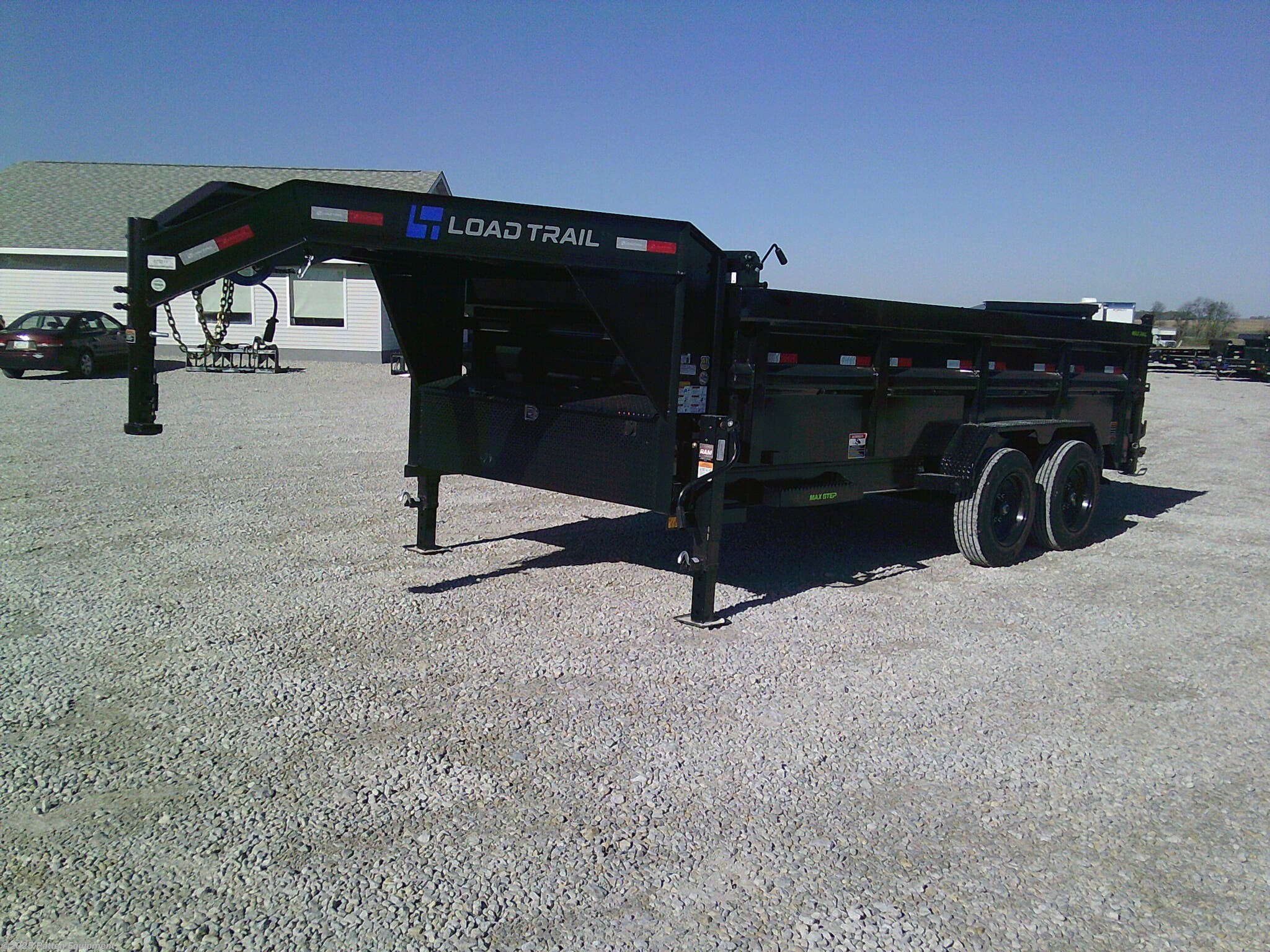 2026 Load Trail DG 83" x 16' Tandem Axle Gooseneck Low-Pro Dump Trail