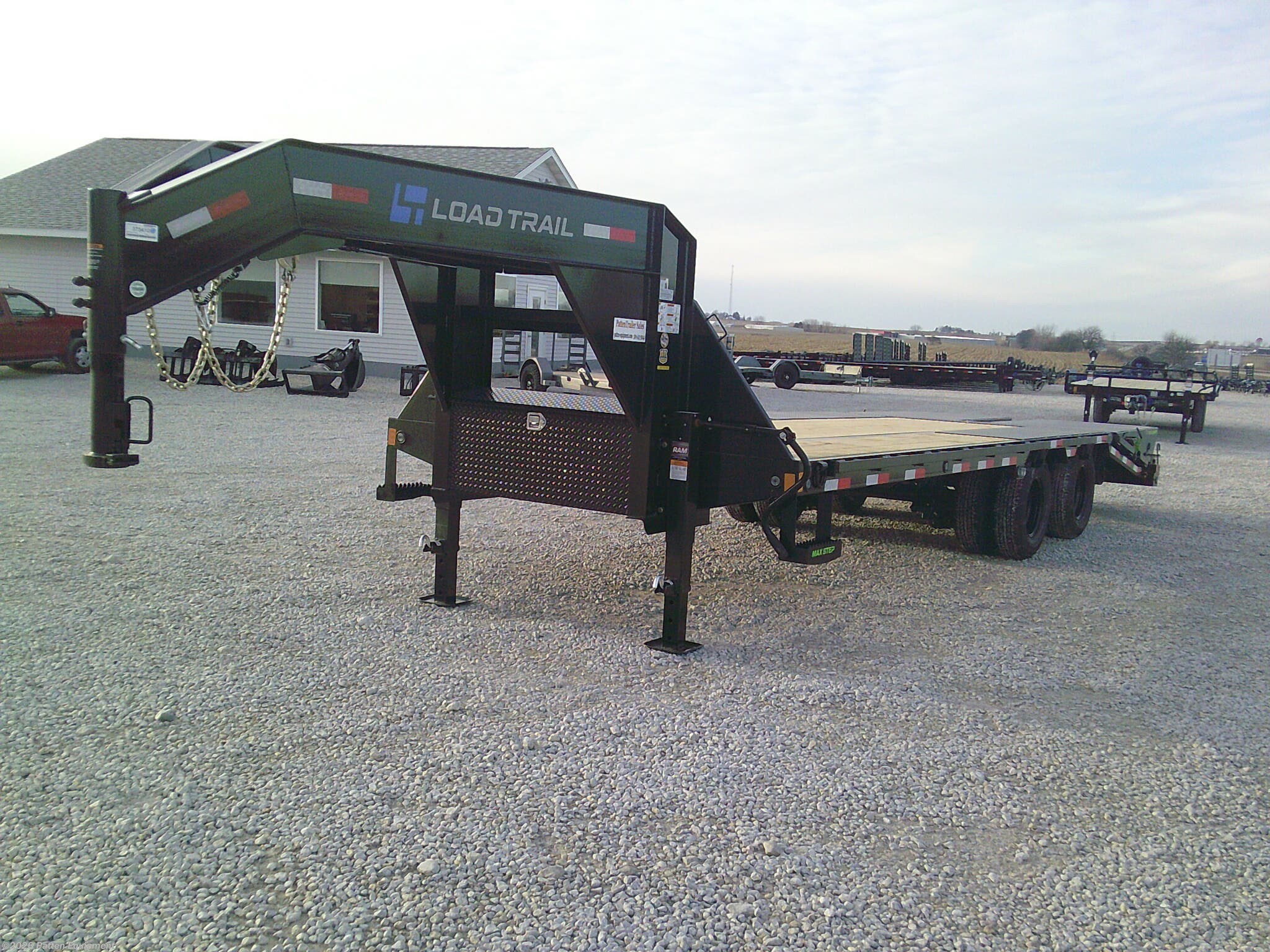 2026 Load Trail GP 102" x 25' Tandem Low-Pro Gooseneck Trailer, 24K