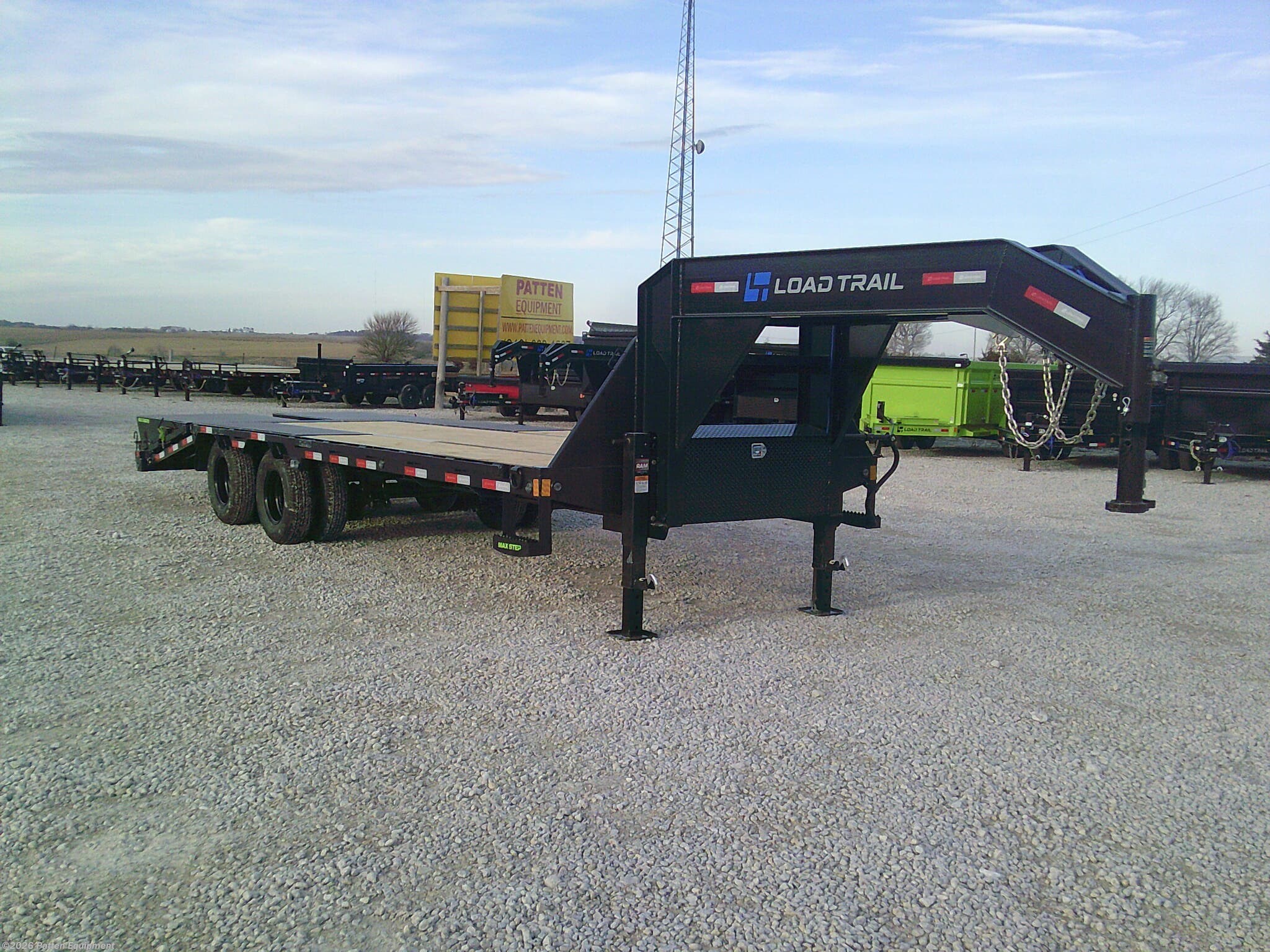 2026 GP 102" x 25' Tandem Low-Pro Gooseneck Trailer, 24K by Load Trail from Patten Equipment in Urbana, Iowa