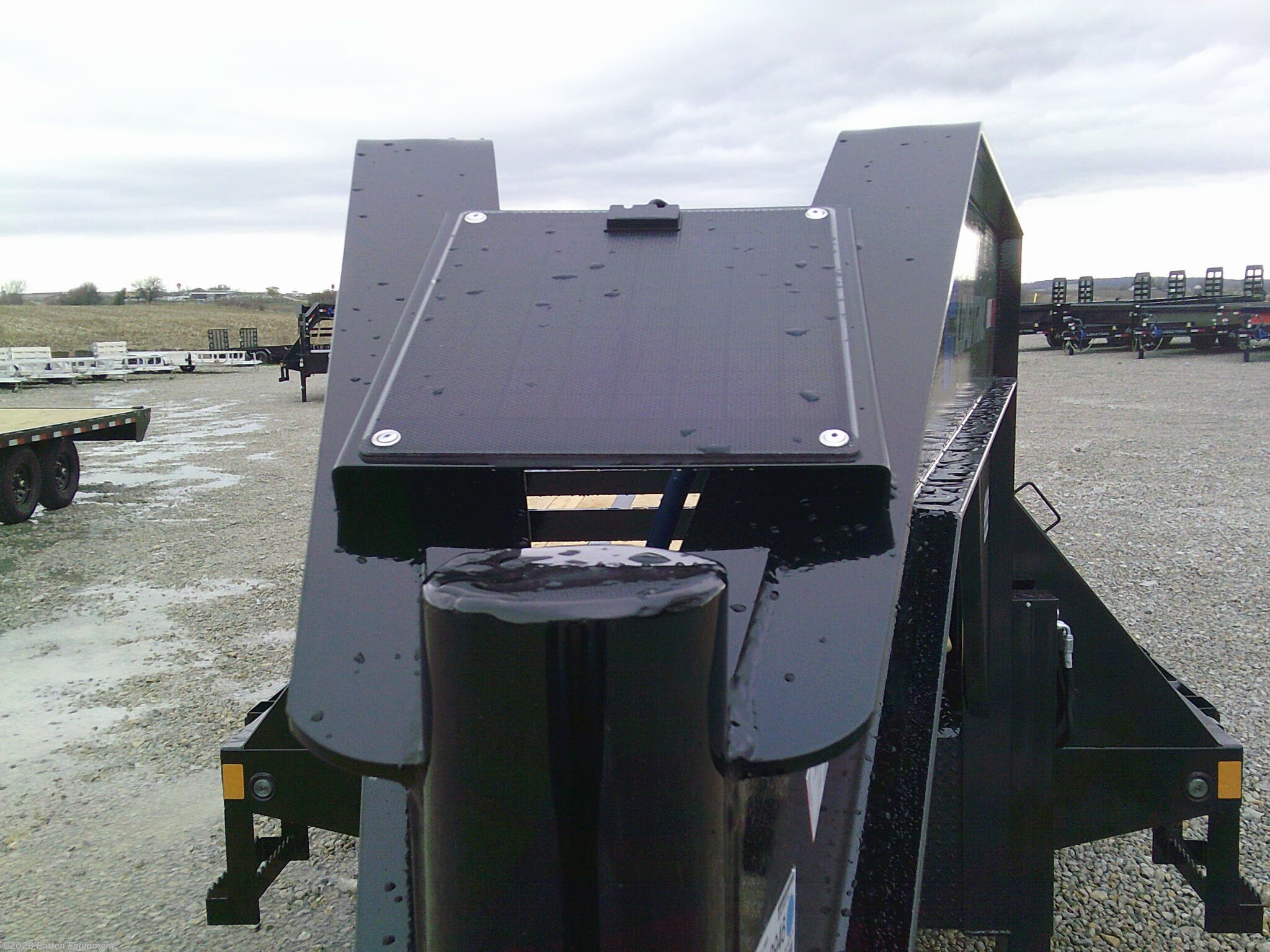2026 GL 102"x34'Tandem Low-Pro GN w/Hyd Dove Trailer 25.9K by Load Trail from Patten Equipment in Urbana, Iowa
